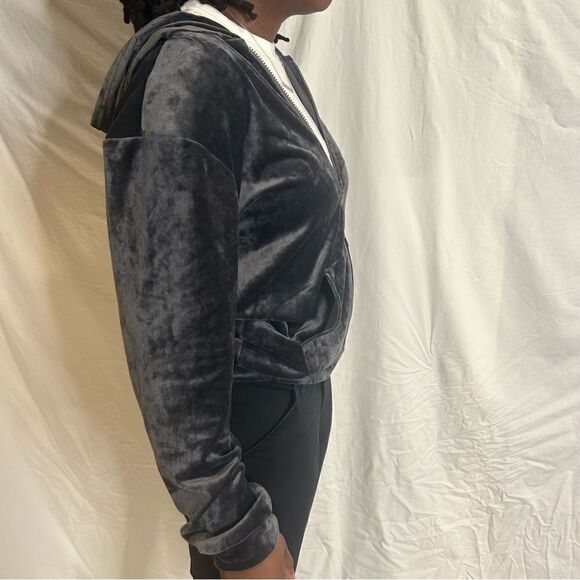 C-mode Grey Velvet Super Soft Leggings and Zip UP Hoodie Set - Picture 14 of 16